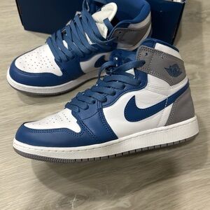 Nike Big Kids Blue and White High-Top Sneakers
